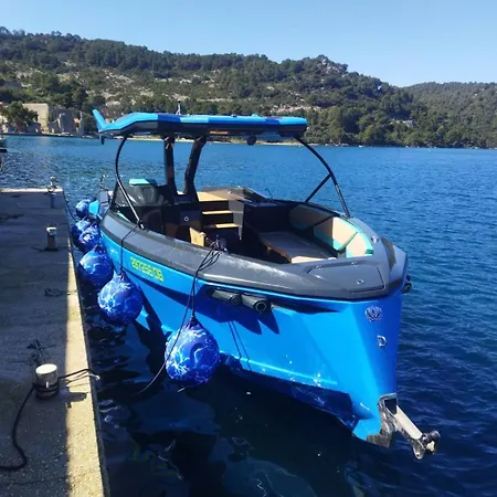 Raptor Πλωτό κατάλυμα Ντουμπρόβνικ